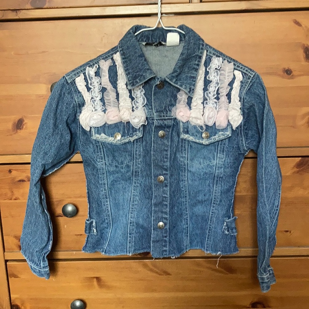 Girls size 8 Jean jacket.